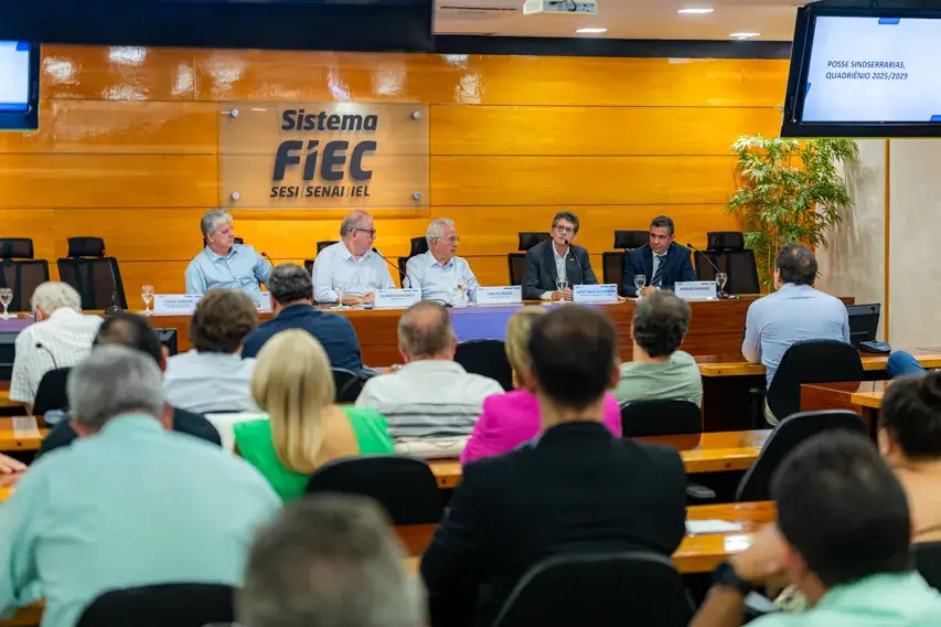 Nova diretoria do Sindserrarias