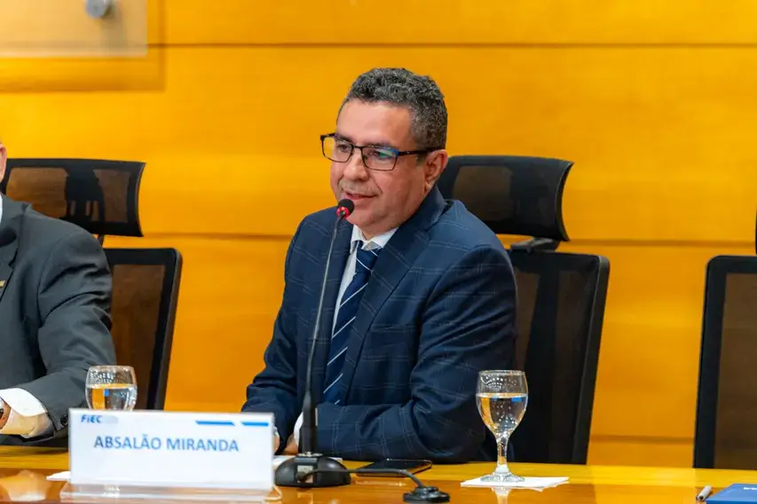 Nova diretoria do Sindserrarias